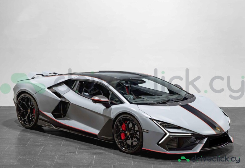 Lamborghini Revuelto Grey