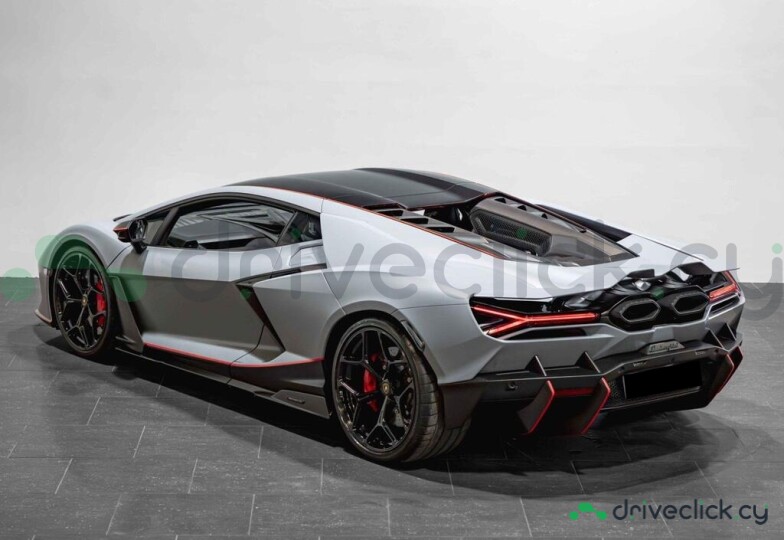 Lamborghini Revuelto Grey