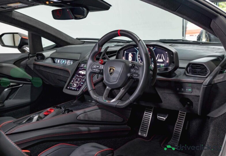 Lamborghini Revuelto Grey