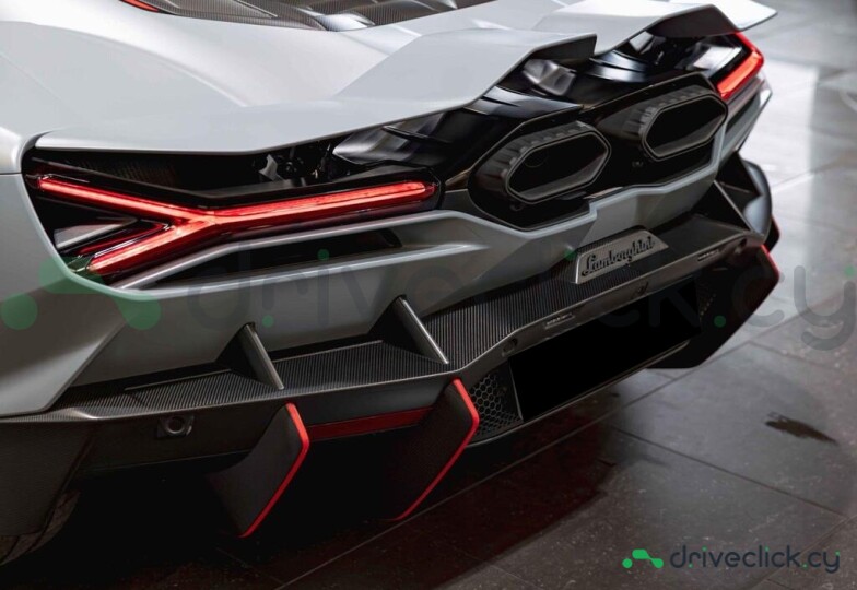 Lamborghini Revuelto Grey