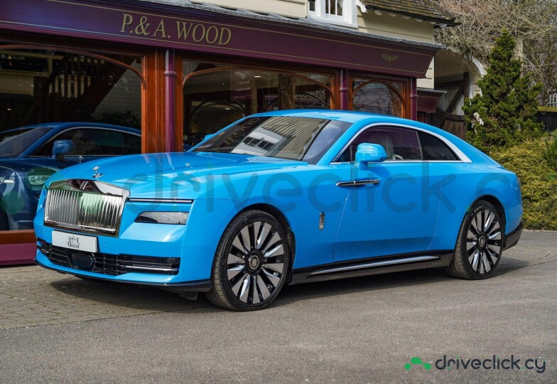 Rolls-Royce Spectre Blue