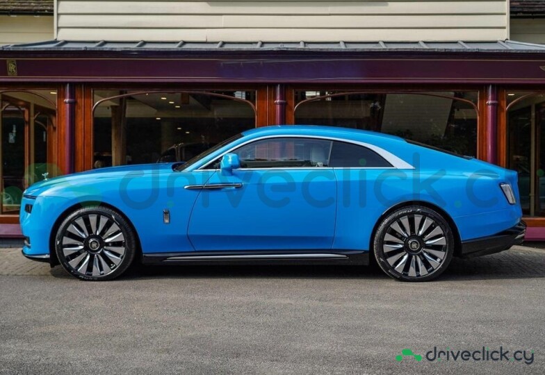 Rolls-Royce Spectre Blue