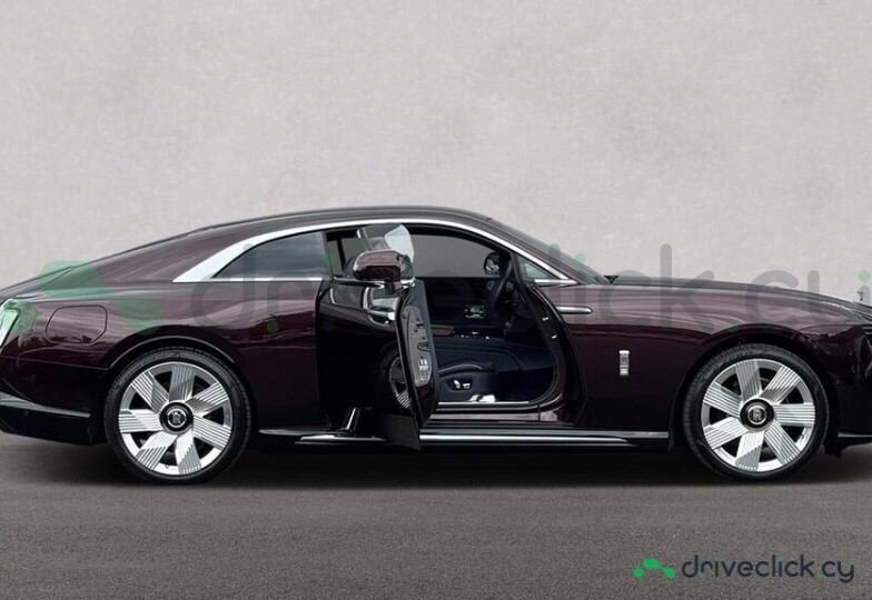 Rolls-Royce Spectre Dark red