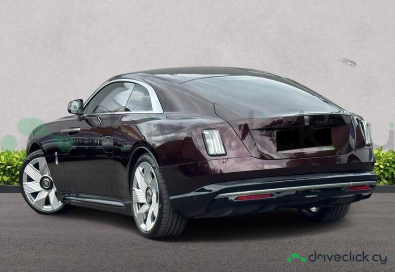 Rolls-Royce Spectre Dark red