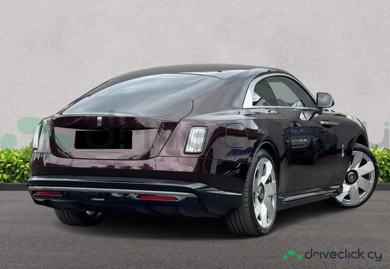 Rolls-Royce Spectre Dark red
