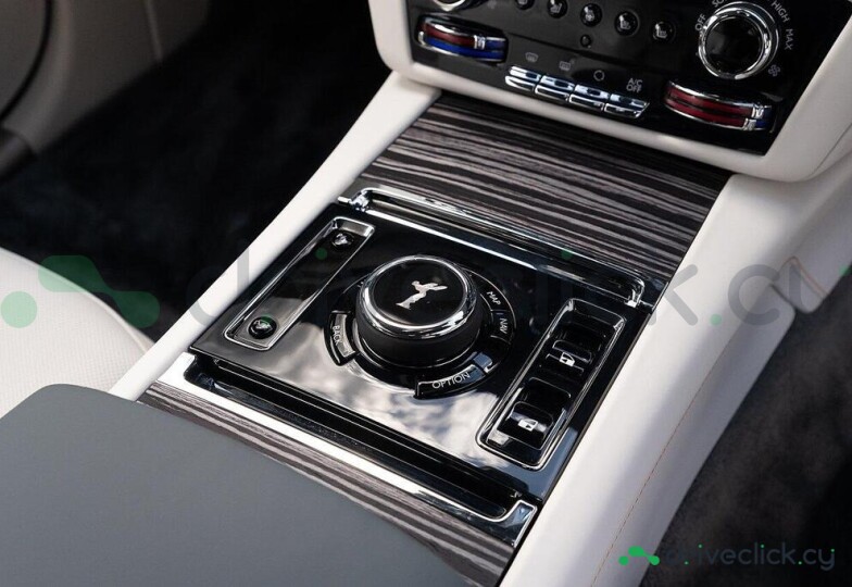 Rolls-Royce Spectre Grey