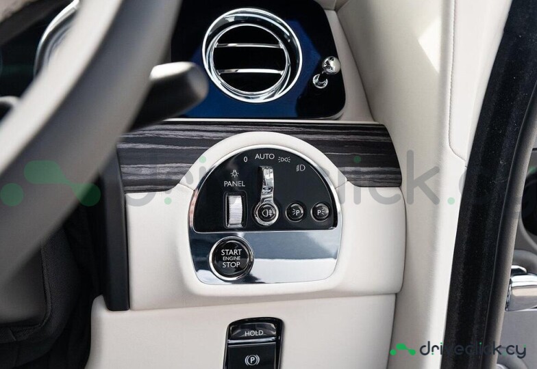 Rolls-Royce Spectre Grey