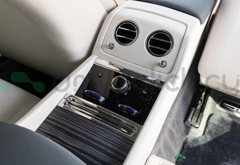 Rolls-Royce Spectre Grey