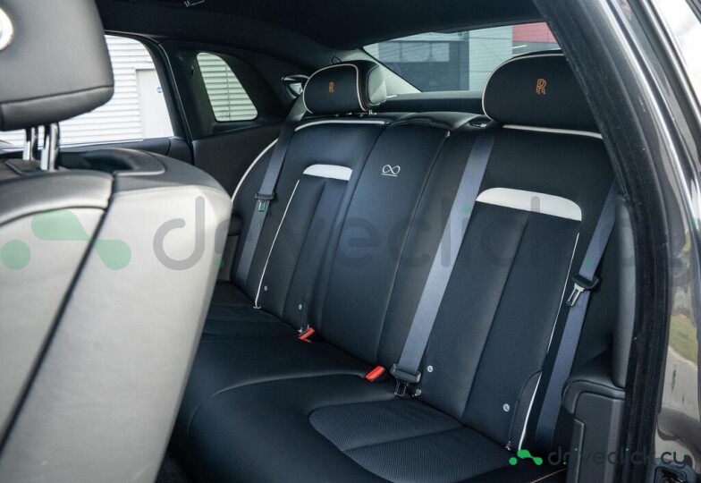 Rolls-Royce Ghost Grey