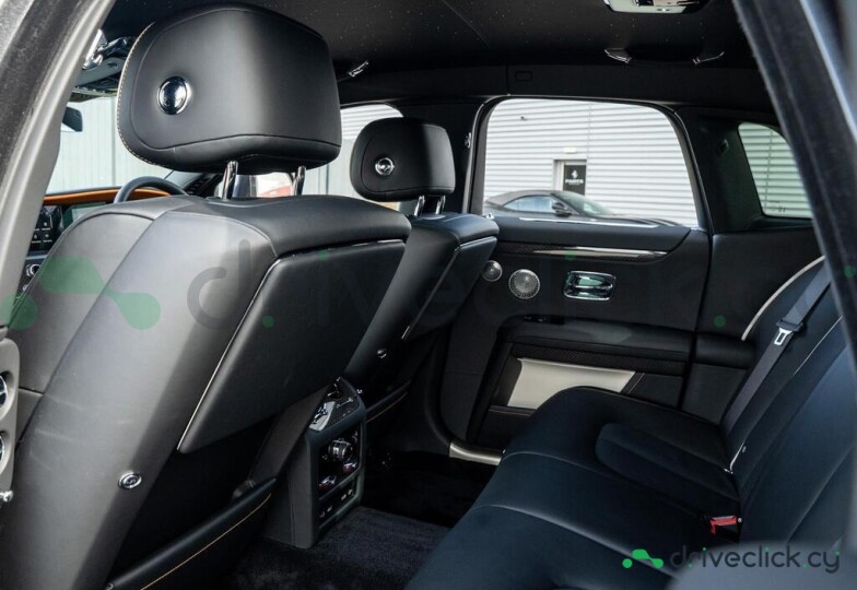 Rolls-Royce Ghost Grey