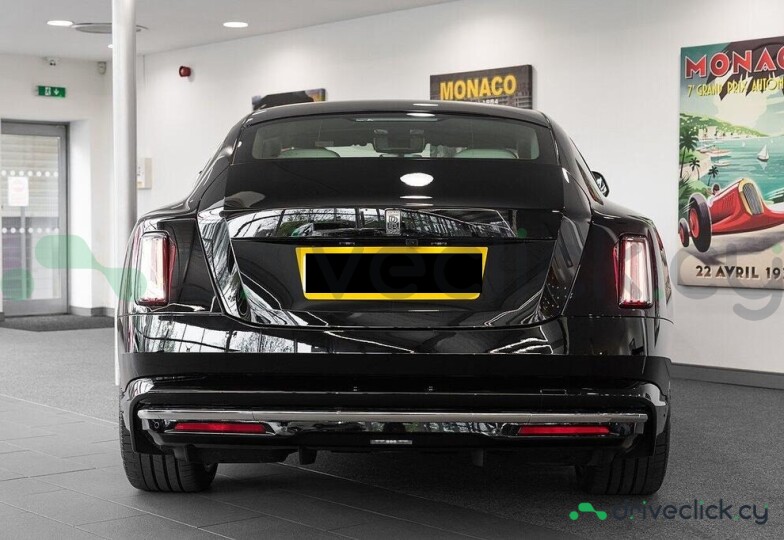 Rolls-Royce Spectre Black