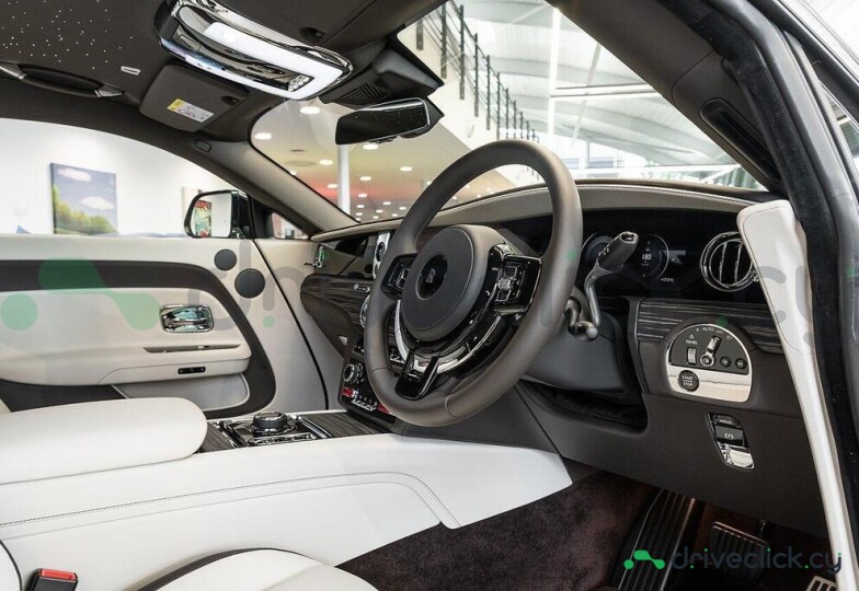 Rolls-Royce Spectre Black