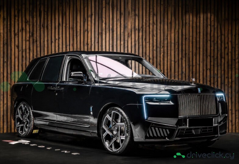 Rolls-Royce Cullinan Черный