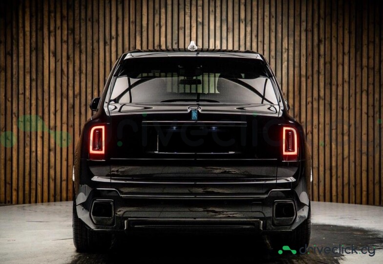 Rolls-Royce Cullinan Черный