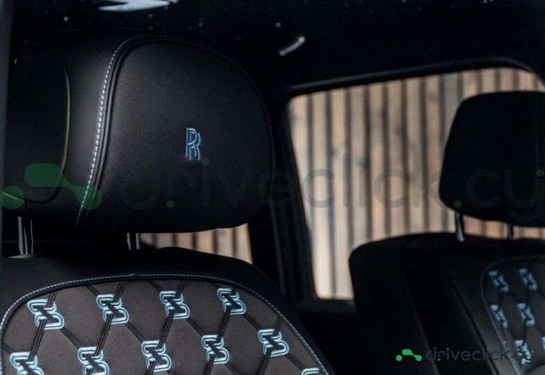 Rolls-Royce Cullinan Черный
