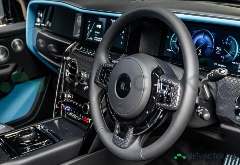 Rolls-Royce Cullinan Черный