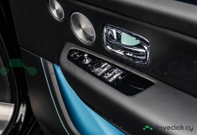 Rolls-Royce Cullinan Черный