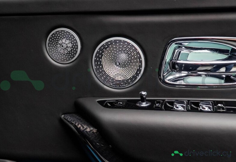 Rolls-Royce Cullinan Черный