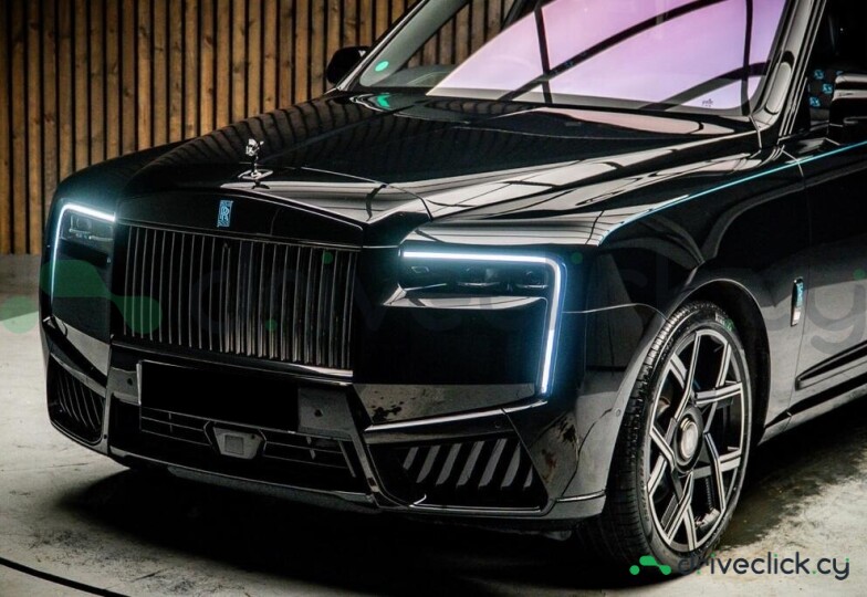 Rolls-Royce Cullinan Черный