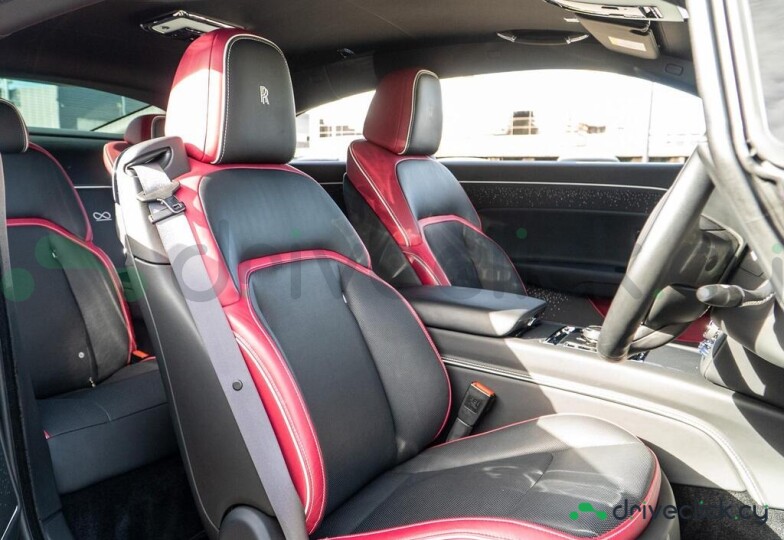 Rolls-Royce Spectre Purple