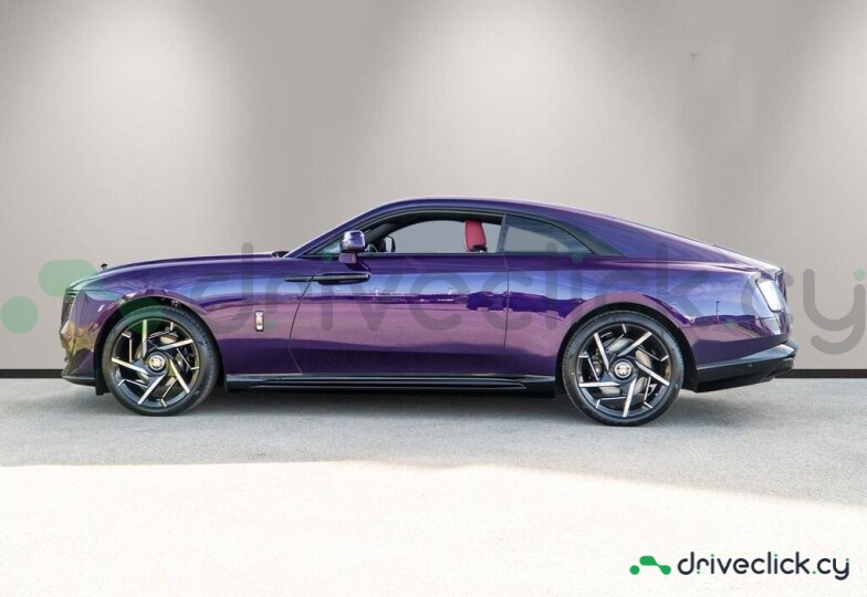 Rolls-Royce Spectre Purple