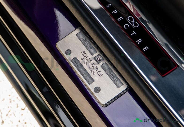 Rolls-Royce Spectre Purple