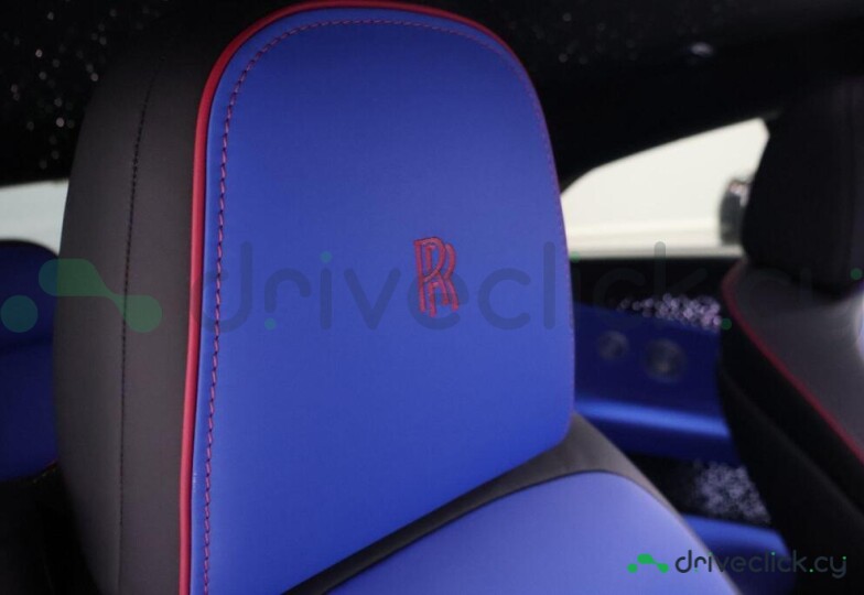 Rolls-Royce Spectre Purple