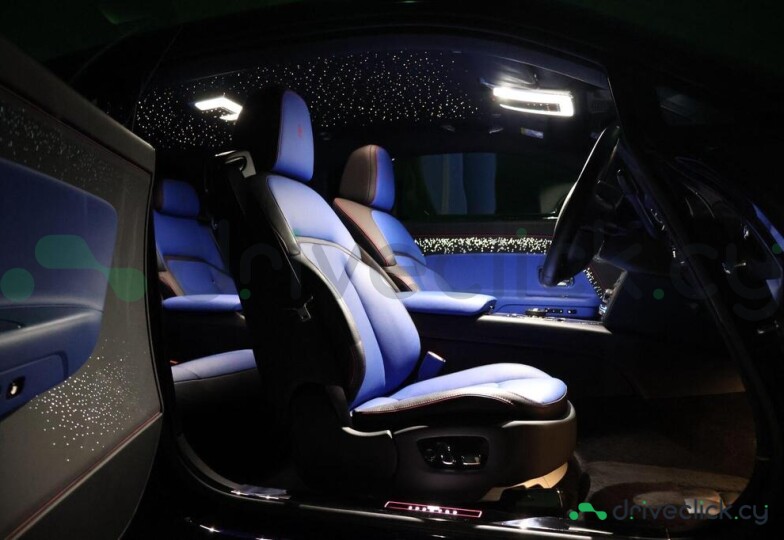 Rolls-Royce Spectre Purple