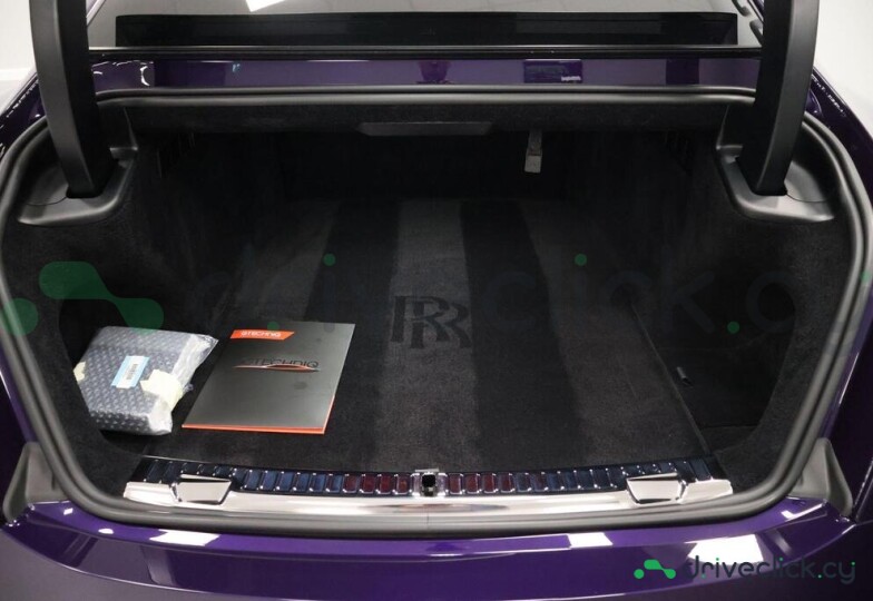 Rolls-Royce Spectre Purple