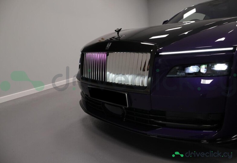 Rolls-Royce Spectre Purple