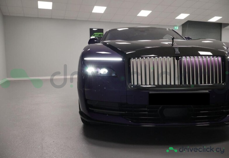 Rolls-Royce Spectre Purple
