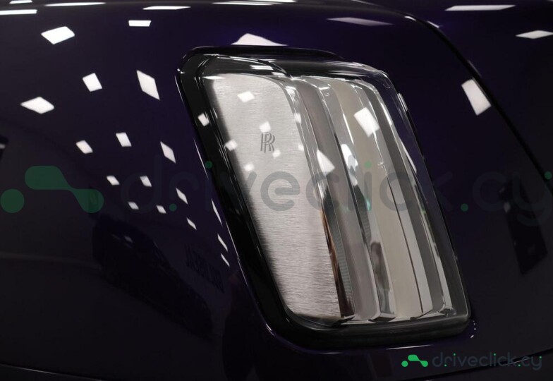 Rolls-Royce Spectre Purple