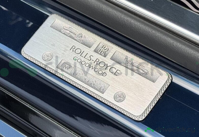 Rolls-Royce Spectre Blue