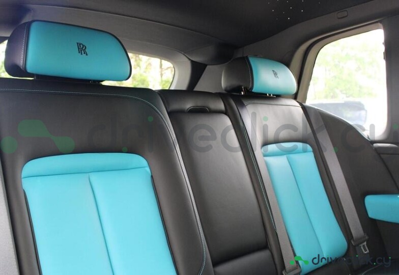 Rolls-Royce Cullinan Black