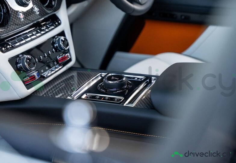 Rolls-Royce Ghost Green
