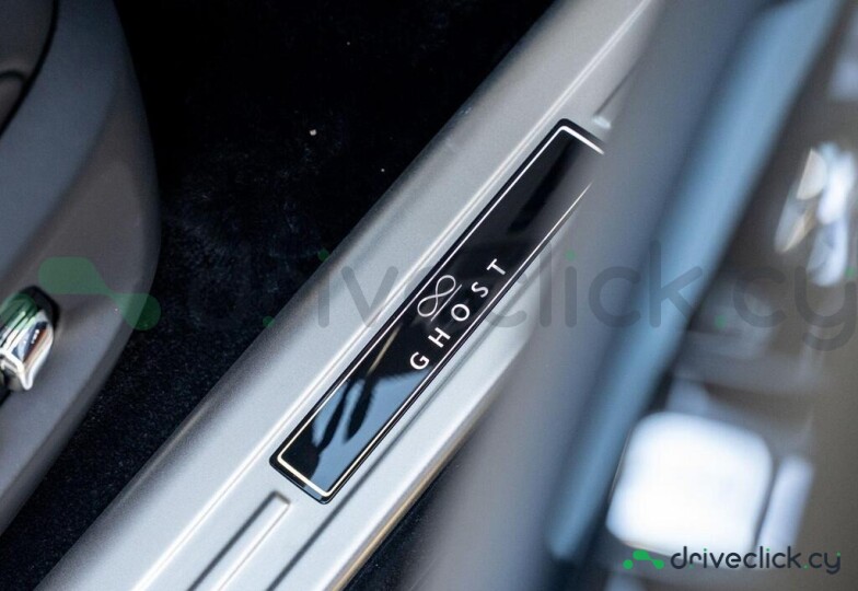 Rolls-Royce Ghost Green