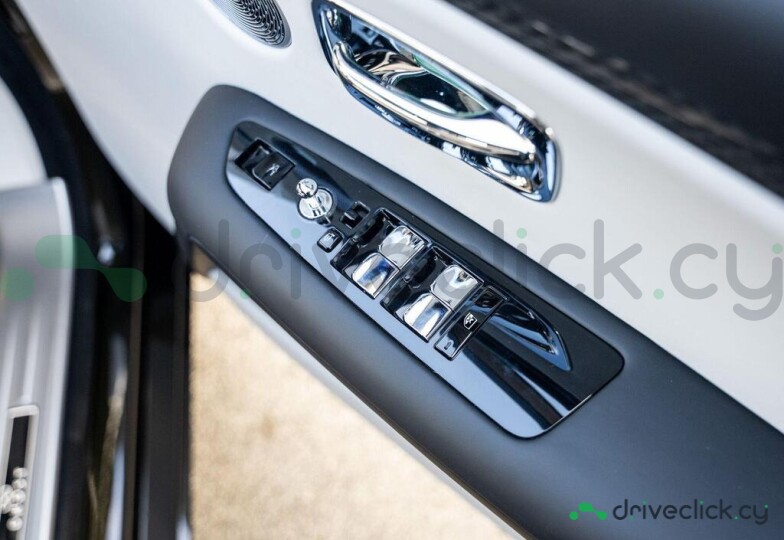 Rolls-Royce Ghost Green