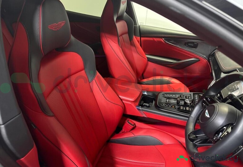 Aston Martin DBX Grey