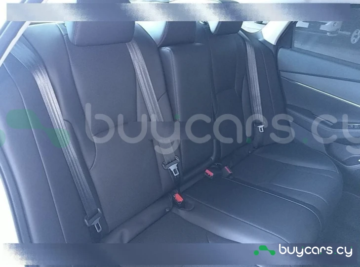 Honda Accord Белый