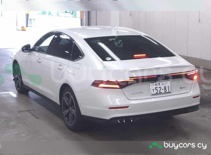 Honda Accord Белый