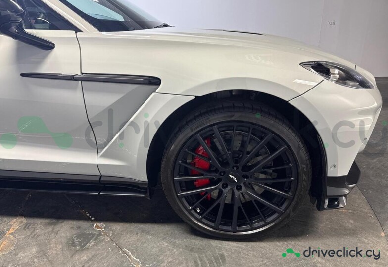 Aston Martin DBX Grey