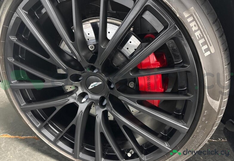Aston Martin DBX Grey