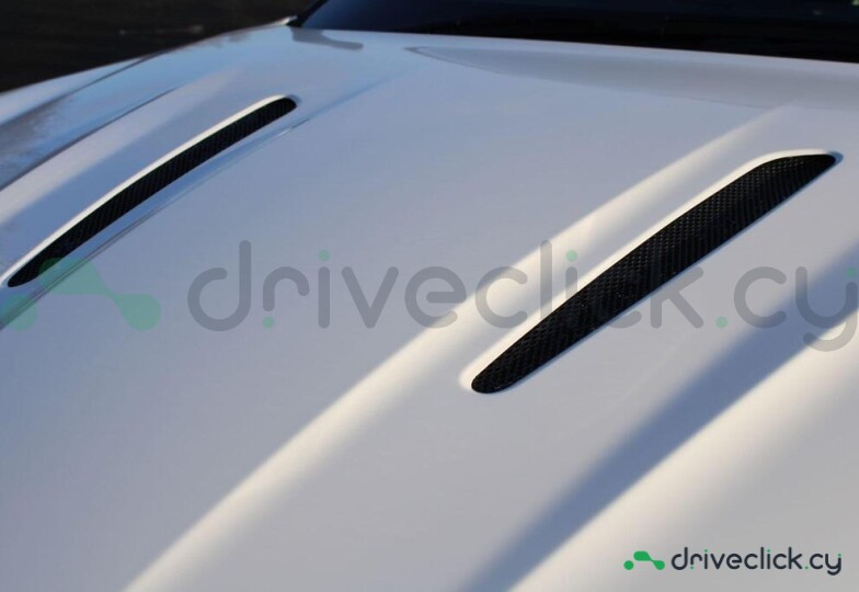 Aston Martin DB12 White