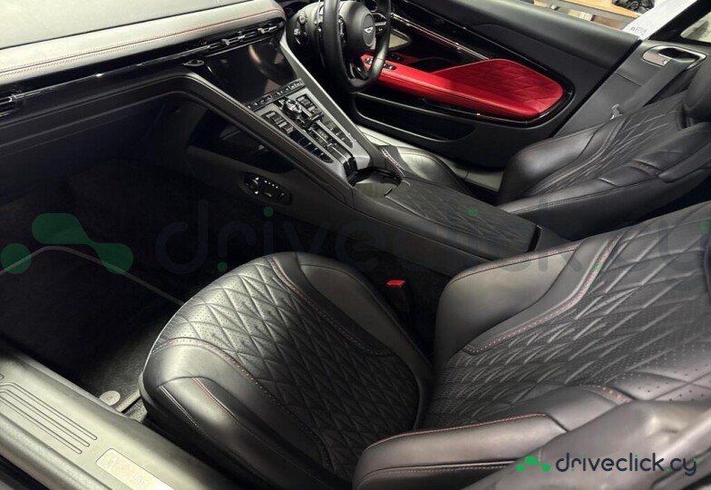 Aston Martin DB12 Black