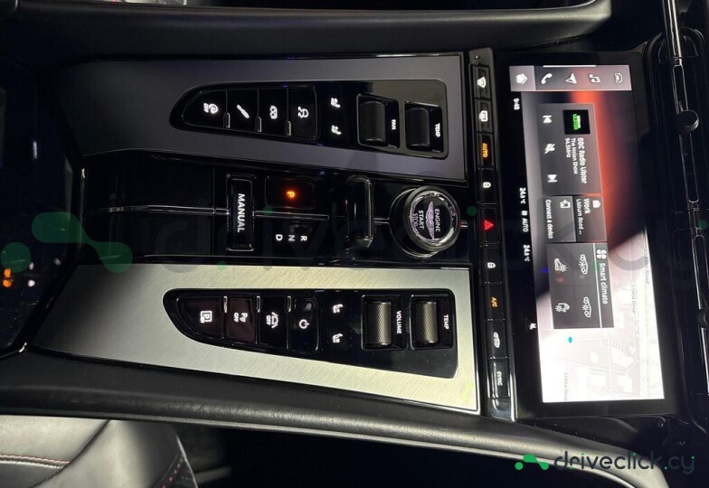 Aston Martin DB12 Black