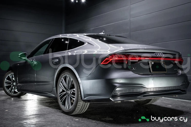 Audi A7 Серый