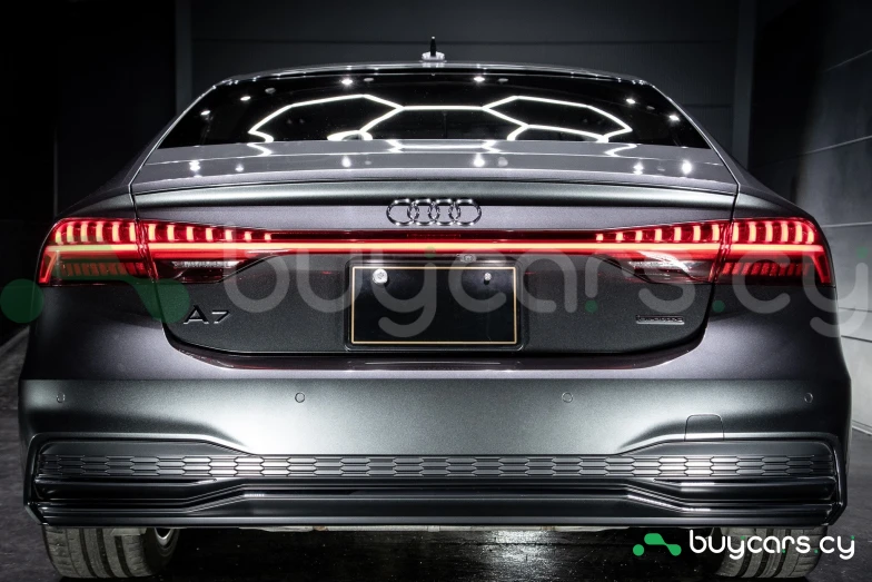 Audi A7 Серый