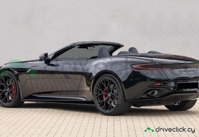Aston Martin DB12 Black