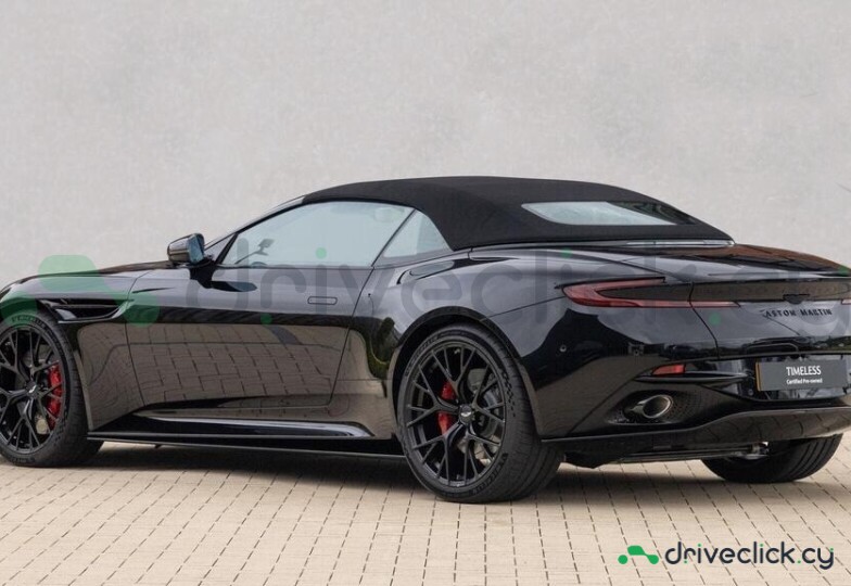 Aston Martin DB12 Black