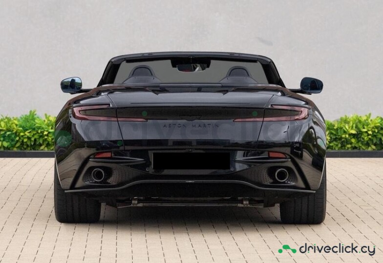 Aston Martin DB12 Black